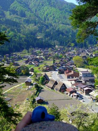 荻町展望台から見た白川郷の風景